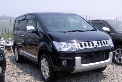 mitsubishi_delica_a1243495397b2726380_2_orig